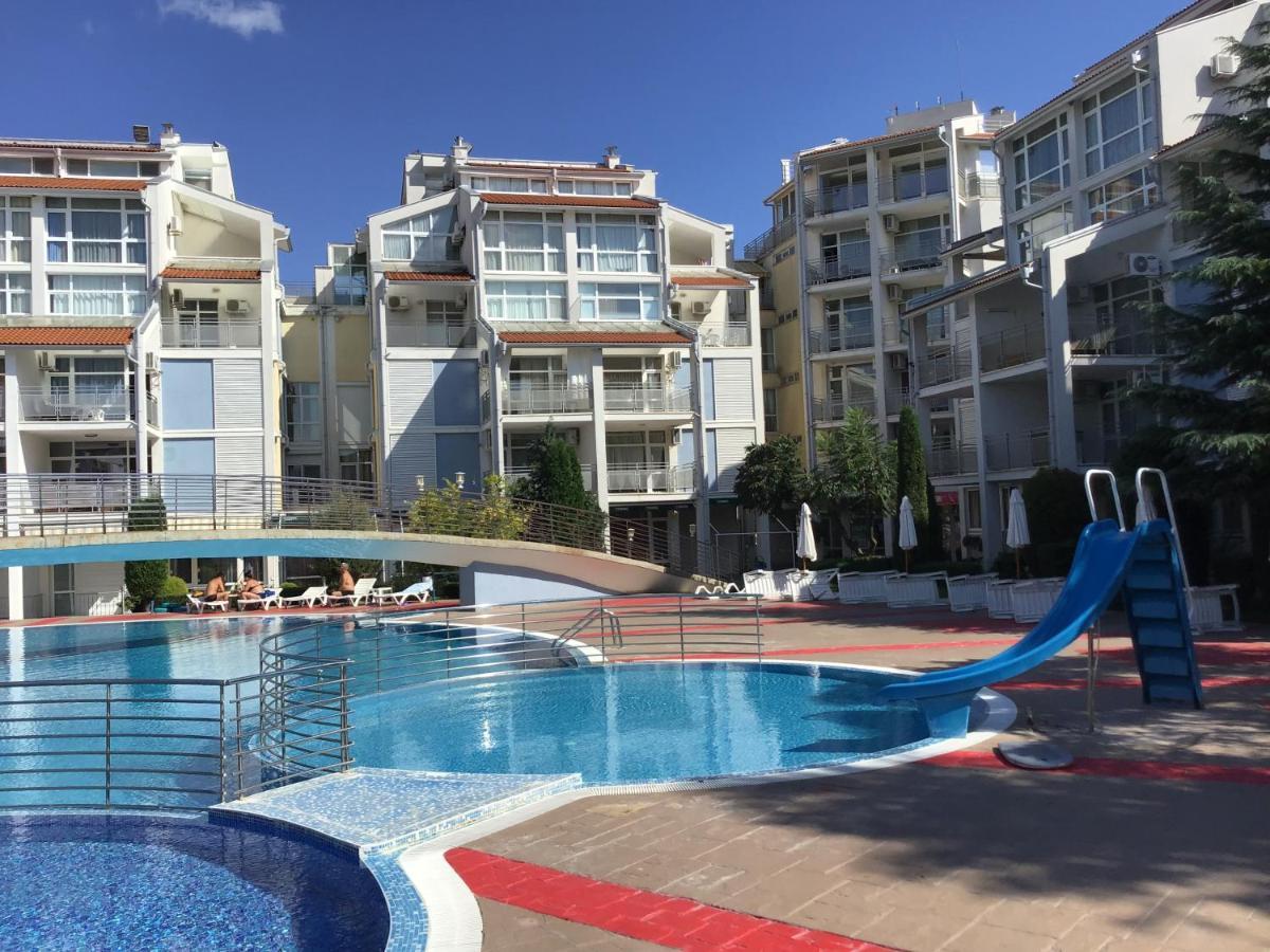 Elit 2 Apartment Pantai Sunny Bagian luar foto